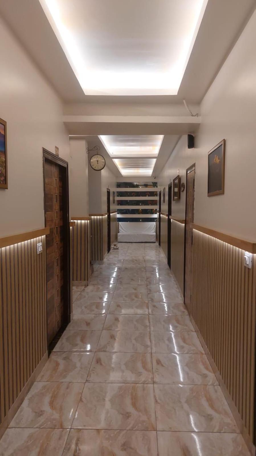 Hotel Rajshree Tanakpur Екстер'єр фото
