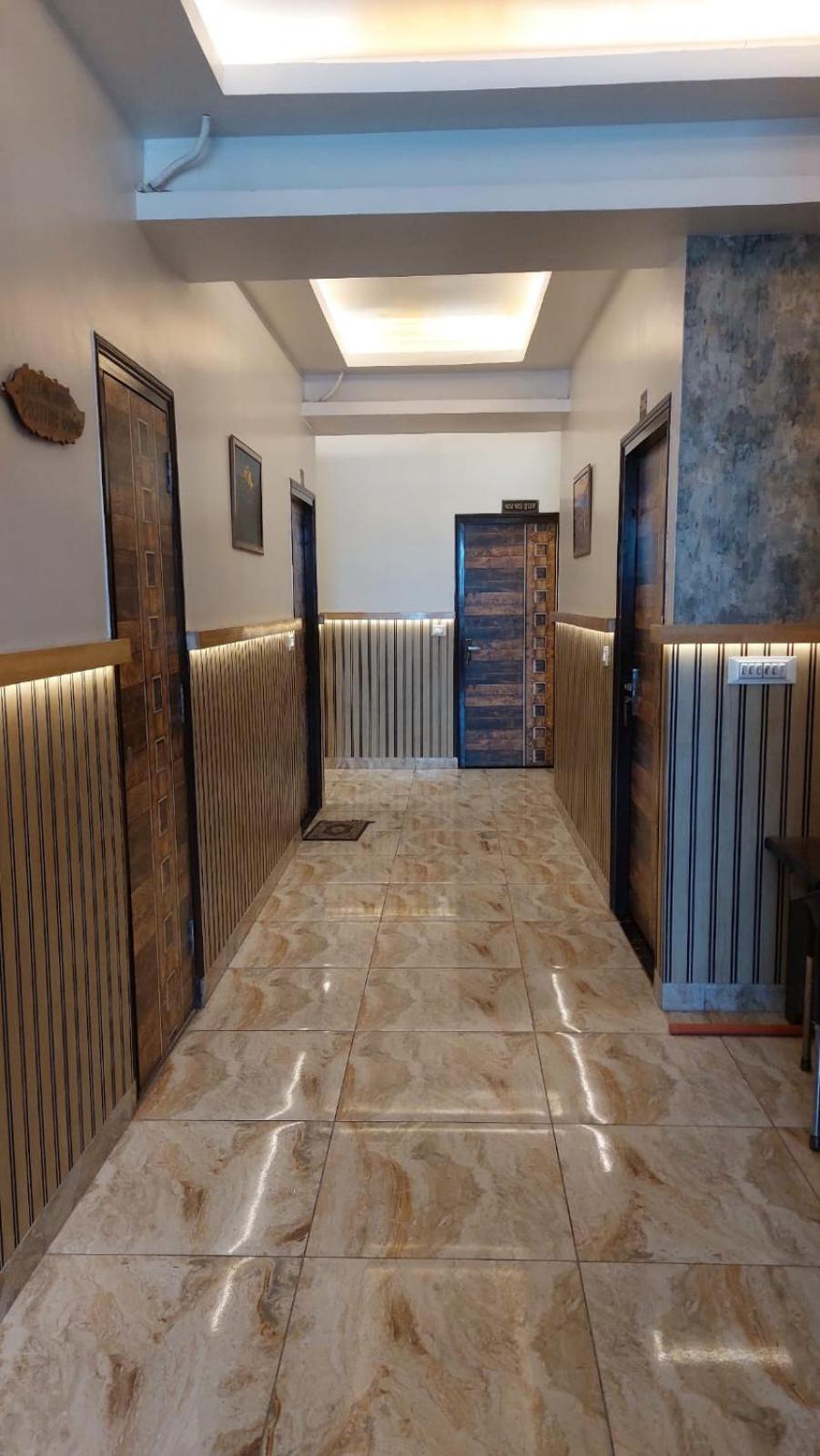 Hotel Rajshree Tanakpur Екстер'єр фото