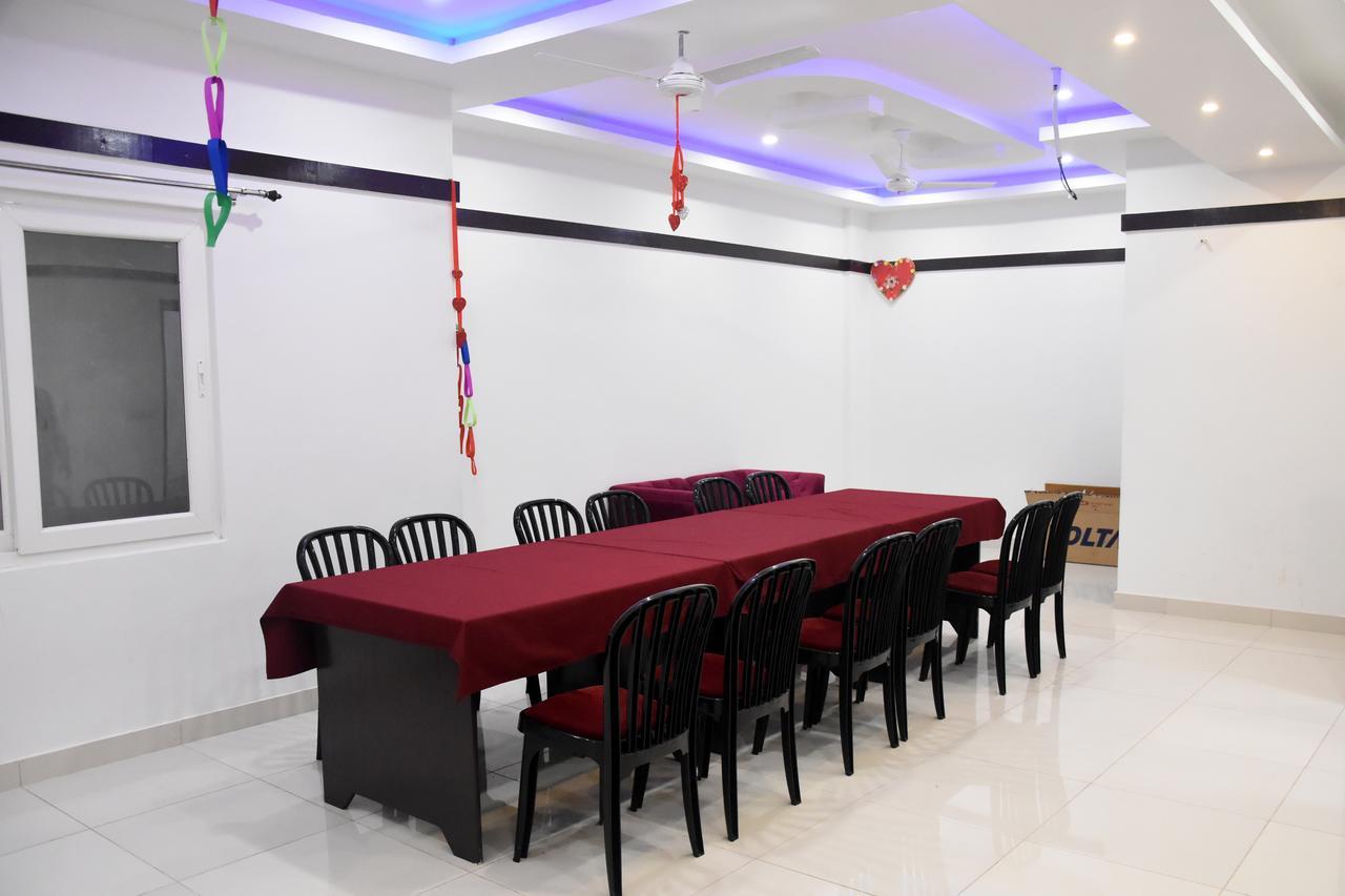 Hotel Rajshree Tanakpur Екстер'єр фото