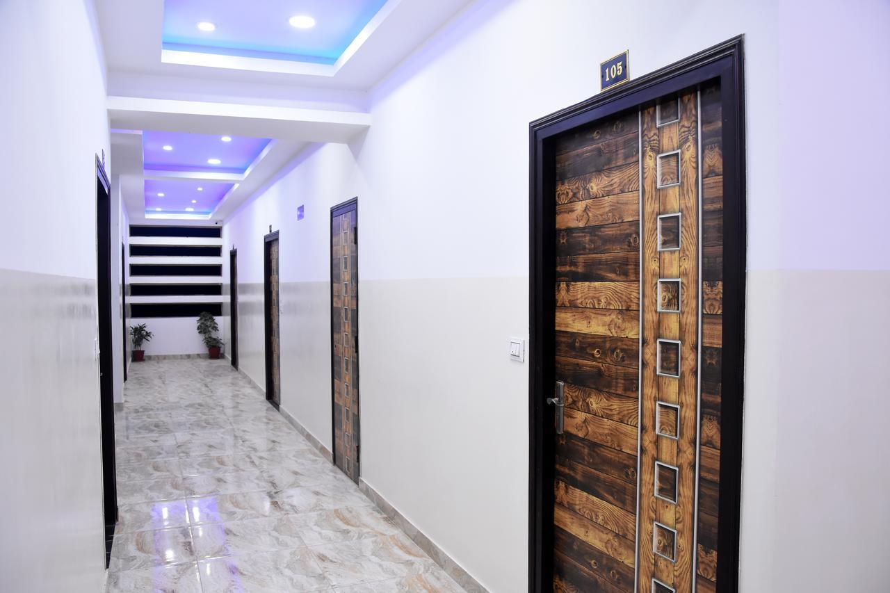 Hotel Rajshree Tanakpur Екстер'єр фото