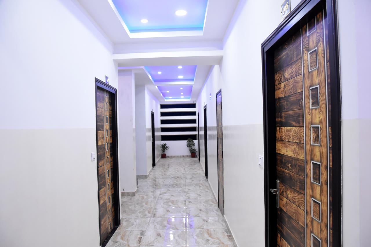Hotel Rajshree Tanakpur Екстер'єр фото
