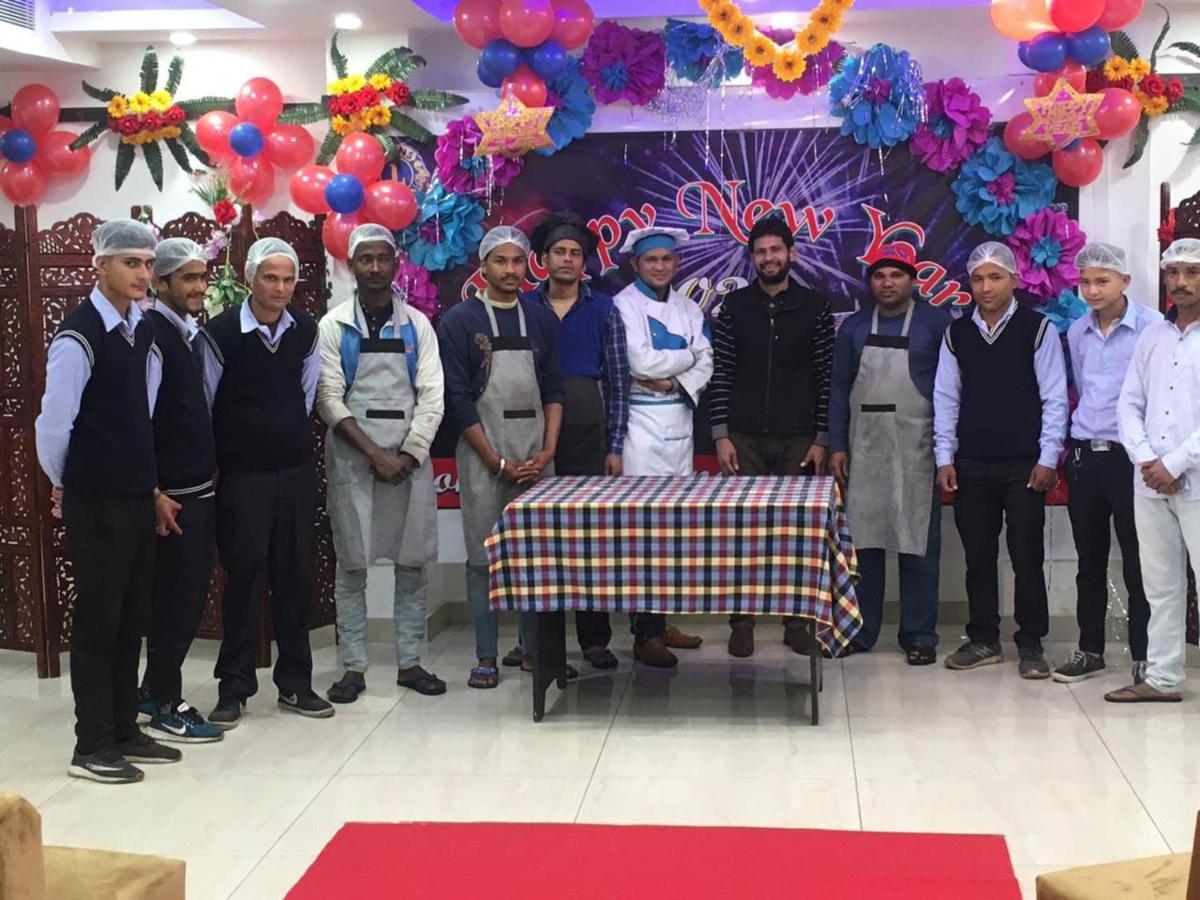 Hotel Rajshree Tanakpur Екстер'єр фото